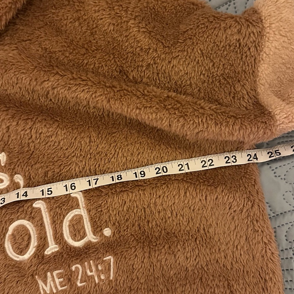 Brown Embroidered 'Yes, I'm Cold' Pullover Hoodie - Picture 3 of 6